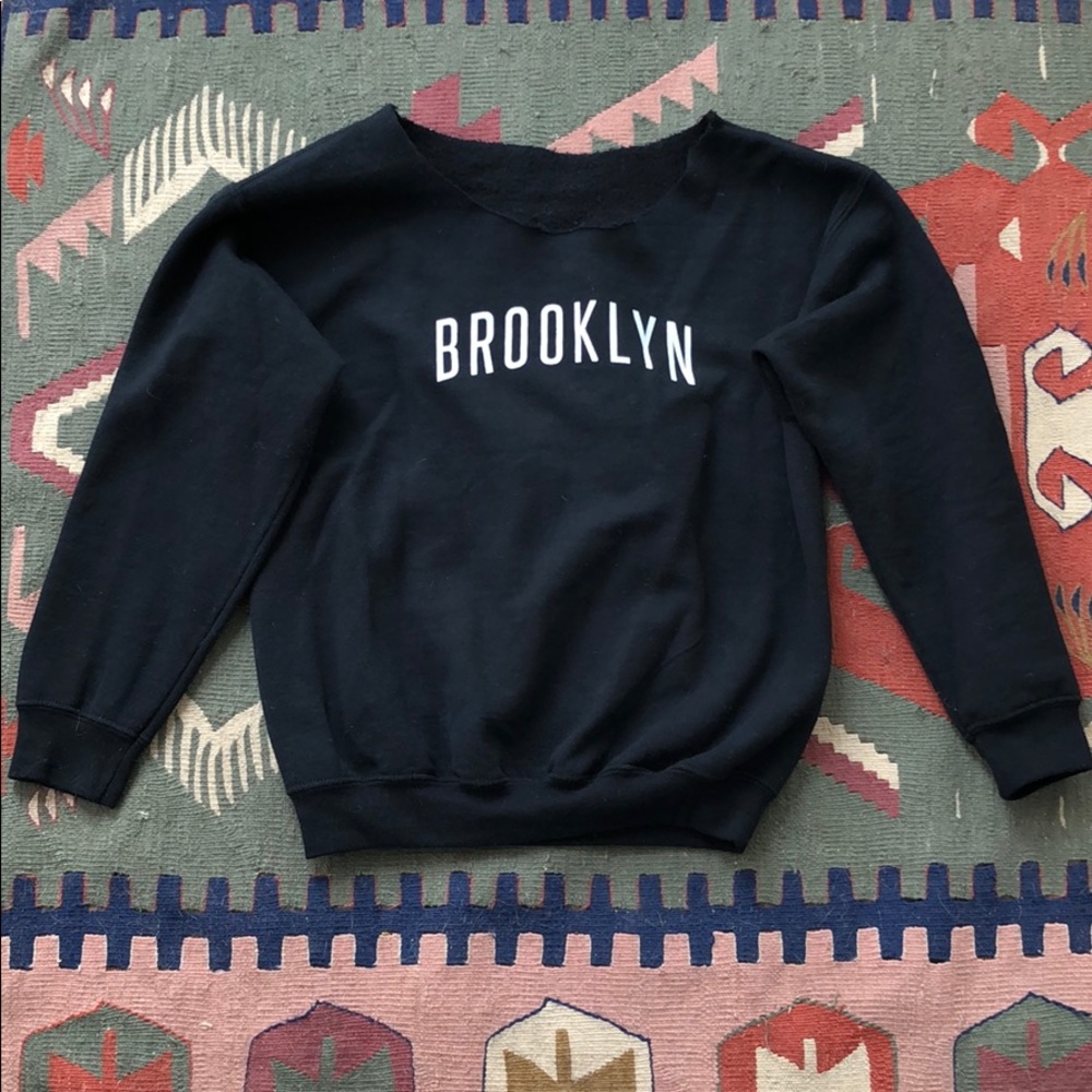 BROOKLYN Sweater cut neck